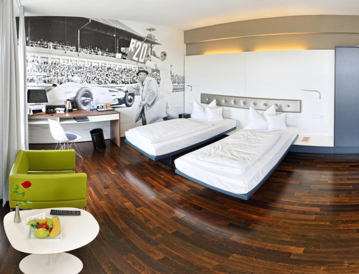 V8 Hotel Classic Motorworld Region Stuttgart Böblingen Habitación foto